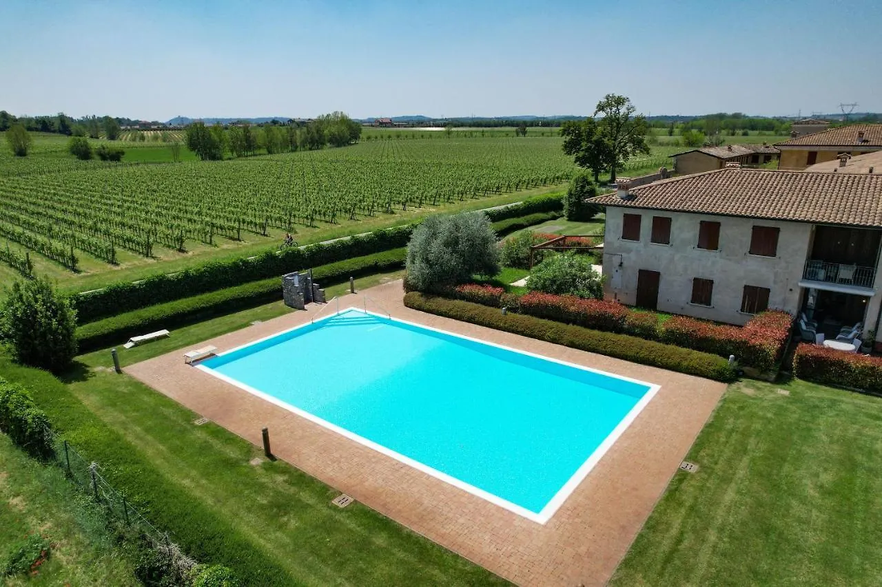 Garda & Golf Apartment Pozzolengo 0*,  Italy