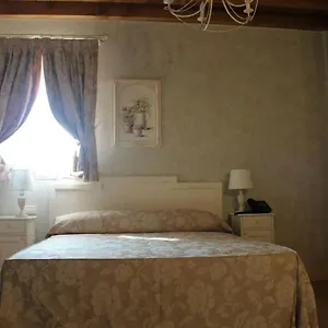  Casa di campagna Relais Mondotella